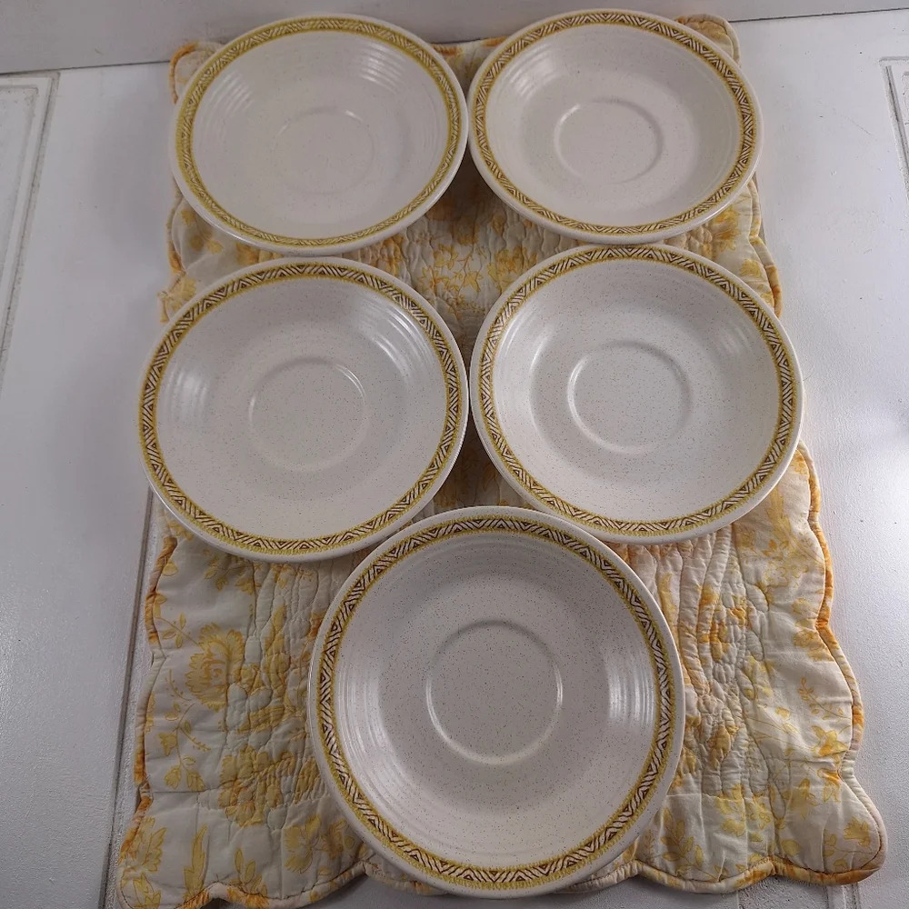 Lot of 5 Franciscan Hacienda Gold 6 1/2" Earthenware Bread / Dessert Plates USA - Picture 2 of 4